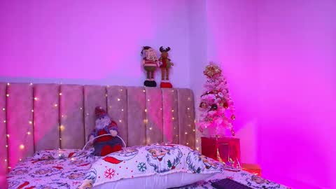 Ana online show from December 2, 11:59 am