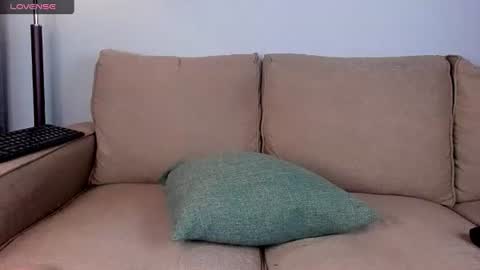 Snapshot of agata_haris chatting on June 18, 9:14 am Agata online show from June 18, 9:14 am
