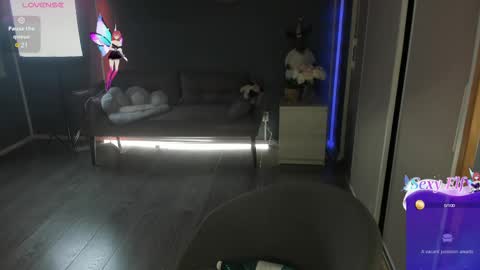 Snapshot of agata_kriste7 chatting on February 20, 12:19 am Agata Kriste online show from February 20, 12:19 am