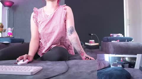 Agata Collinss online show from March 7, 9:51 am