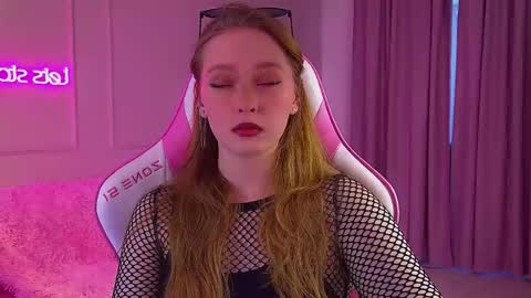 Snapshot of agatafoxley chatting on January 18, 6:17 am AgataFoxley online show from January 18, 6:17 am