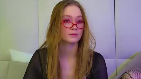 Snapshot of agatafoxley chatting on February 2, 6:34 am AgataFoxley online show from February 2, 6:34 am