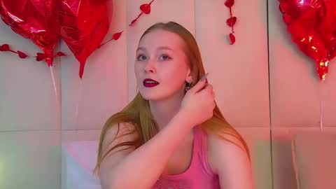 Snapshot of agatafoxley chatting on February 13, 6:37 pm AgataFoxley online show from February 13, 6:37 pm