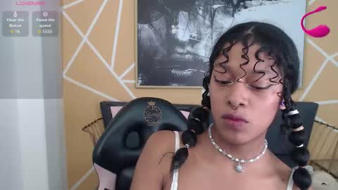 agatha_amaya online show from November 18, 8:13 pm