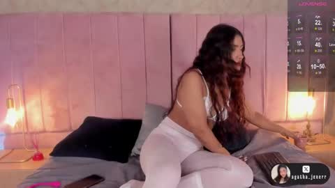 agatha_jener online show from September 10, 11:43 am