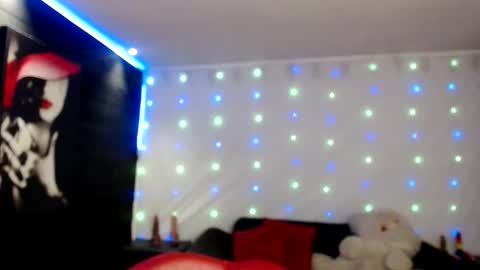 CAROLINA online show from October 15, 9:37 pm