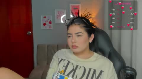 Cat online show from February 14, 4:31 am