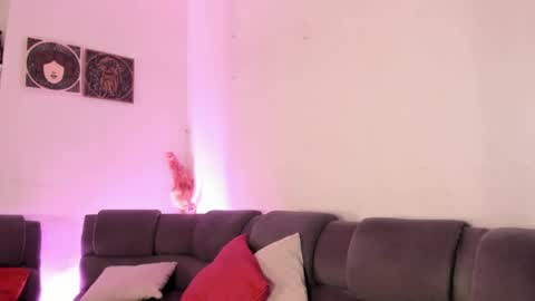 Camila     2 online show from April 14, 12:38 am