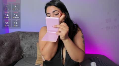 agatha bel    online show from April 5, 12:24 pm