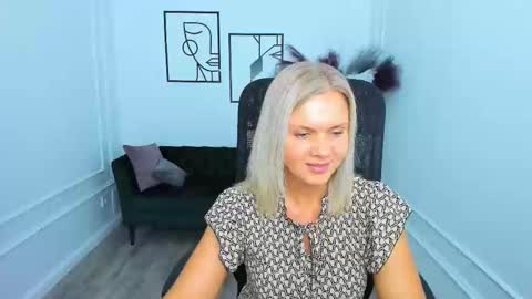 Agatha online show from November 9, 7:45 pm