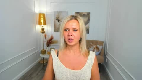 Agatha online show from April 7, 7:25 pm