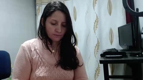 Snapshot of agel_sw1 chatting on March 2, 1:04 am Angel online show from March 2, 1:04 am