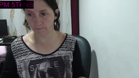 Snapshot of agel_sw1 chatting on November 1, 1:35 pm Angel online show from November 1, 1:35 pm