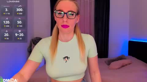 Polly online show from February 26, 3:33 pm