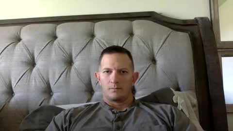 Snapshot of agg3131 chatting on February 18, 10:03 pm Andrew G online show from February 18, 10:03 pm