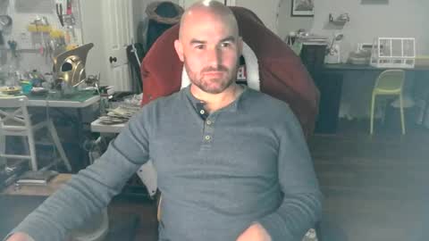 Aggieswing online show from December 6, 4:03 am