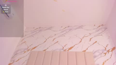 Aggy online show from April 7, 2:50 pm