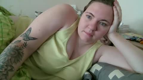 Snapshot of aglaya_fame chatting on December 20, 7:44 am Aglaya Fame online show from December 20, 7:44 am