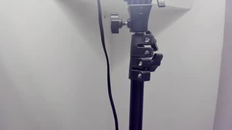 agnes_jones online show from October 7, 9:28 am