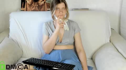 Agnes online show from September 19, 8:38 am