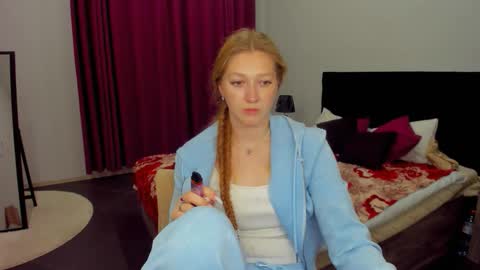 Snapshot of agnesarden chatting on October 18, 8:20 pm AgnesArden online show from October 18, 8:20 pm