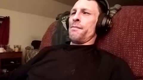 Snapshot of agriv5446 chatting on March 9, 2:29 am agriv5446 online show from March 9, 2:29 am