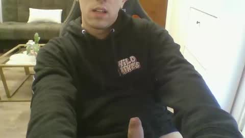 Agusboy97 online show from May 4, 4:14 pm