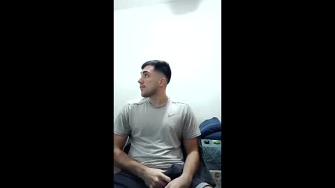 agustinnrod online show from June 5, 4:02 pm