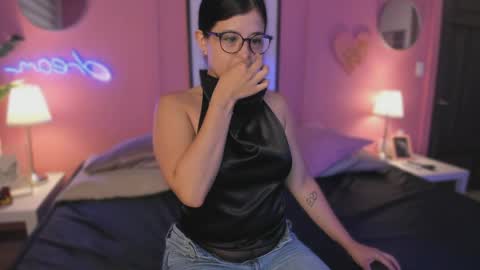 Ahmara  online show from May 24, 3:17 pm