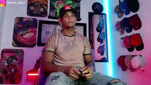 Snapshot of aharon_sexo1 chatting on January 1, 6:47 am Aharon  Zamora online show from January 1, 6:47 am