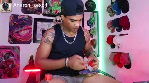 Snapshot of aharon_sexo1 chatting on January 19, 2:47 am Aharon  Zamora online show from January 19, 2:47 am