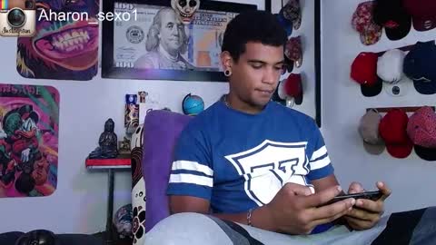 Snapshot of aharon_sexo1 chatting on January 28, 7:00 pm Aharon  Zamora online show from January 28, 7:00 pm