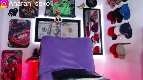 Snapshot of aharon_sexo1 chatting on February 1, 11:58 pm Aharon  Zamora online show from February 1, 11:58 pm