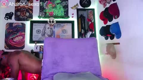 Snapshot of aharon_sexo1 chatting on February 27, 7:01 am Aharon  Zamora online show from February 27, 7:01 am