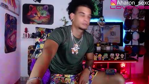 Snapshot of aharon_sexo1 chatting on October 24, 10:50 pm Aharon  Zamora online show from October 24, 10:50 pm