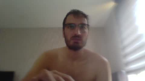 Snapshot of ahbehbi12 chatting on October 19, 7:31 am ahbehbi12 online show from October 19, 7:31 am