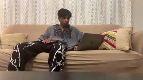 Dylan online show from May 31, 4:09 am
