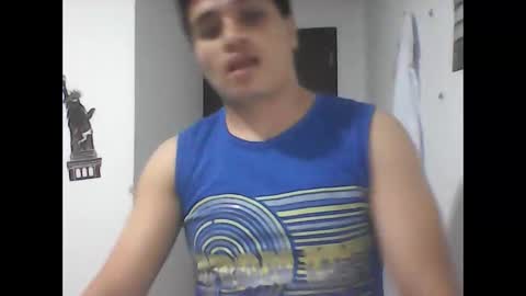 Snapshot of ahntony__69 chatting on December 12, 4:10 pm ahntony 69 online show from December 12, 4:10 pm