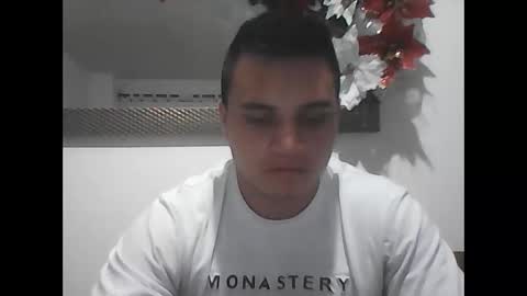 Snapshot of ahntony__69 chatting on December 26, 2:12 am ahntony 69 online show from December 26, 2:12 am