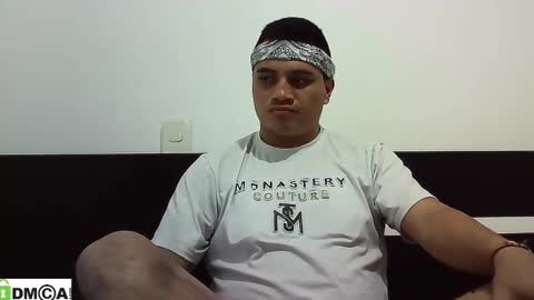 Snapshot of ahntony__69 chatting on December 29, 1:45 am ahntony 69 online show from December 29, 1:45 am