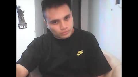 Snapshot of ahntony__69 chatting on January 27, 1:59 am ahntony 69 online show from January 27, 1:59 am