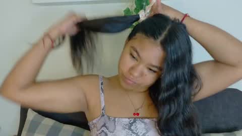 AHSLY online show from April 30, 11:49 am
