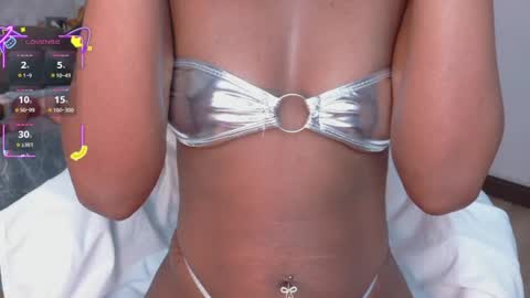 Snapshot of ahvi_ebony chatting on June 25, 12:31 pm Ahvi Ebony online show from June 25, 12:31 pm