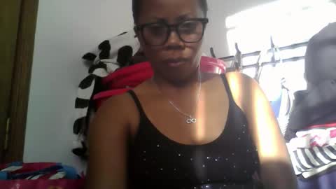 Aicha boobs online show from May 17, 12:45 pm