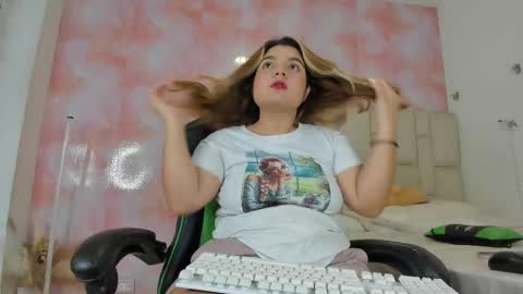 karoline  online show from October 7, 12:52 am