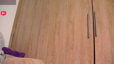 Snapshot of aidaadams chatting on February 19, 11:39 am Aida online show from February 19, 11:39 am