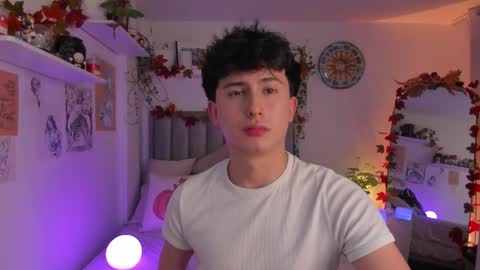 A H  online show from October 22, 2:12 am