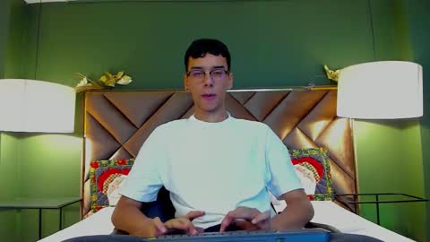 aiden_royce online show from November 29, 3:53 am