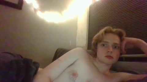 Snapshot of aidenisdunn chatting on December 18, 11:56 am aidenisdunn online show from December 18, 11:56 am