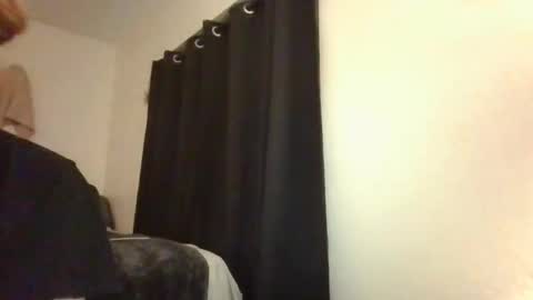 aidenisdunn online show from April 3, 11:41 am